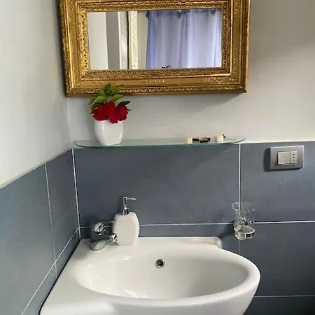 The Florentine House, Spontini 60 Firenze
