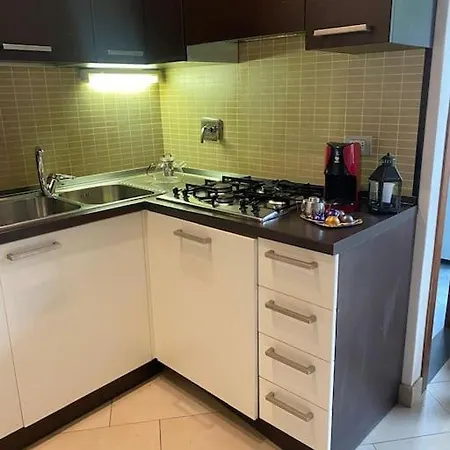 The Florentine House, Spontini 60 Apartment