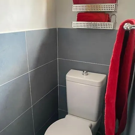 The Florentine House, Spontini 60 Apartment *