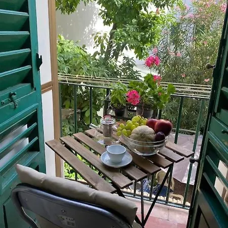 The Florentine House, Spontini 60 Apartment *